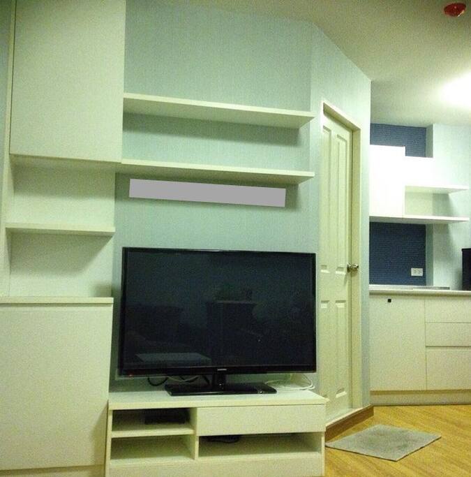 TV 40 inches