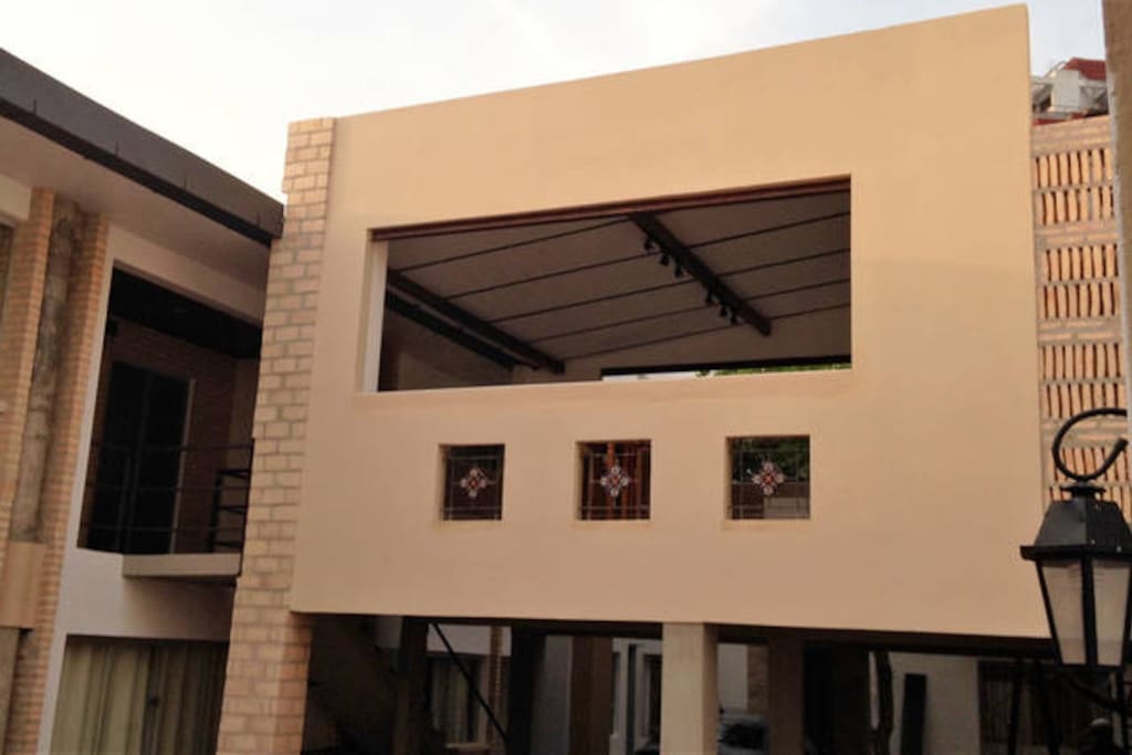 AREAS COMUNES-PATIO, ESTACIONAMIENTO
