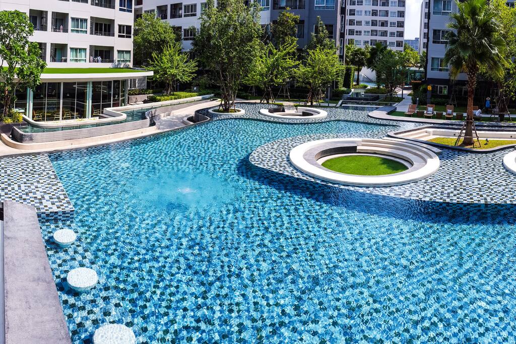 We assure our guests will take an awesome experience at Chic-Resort Studio.