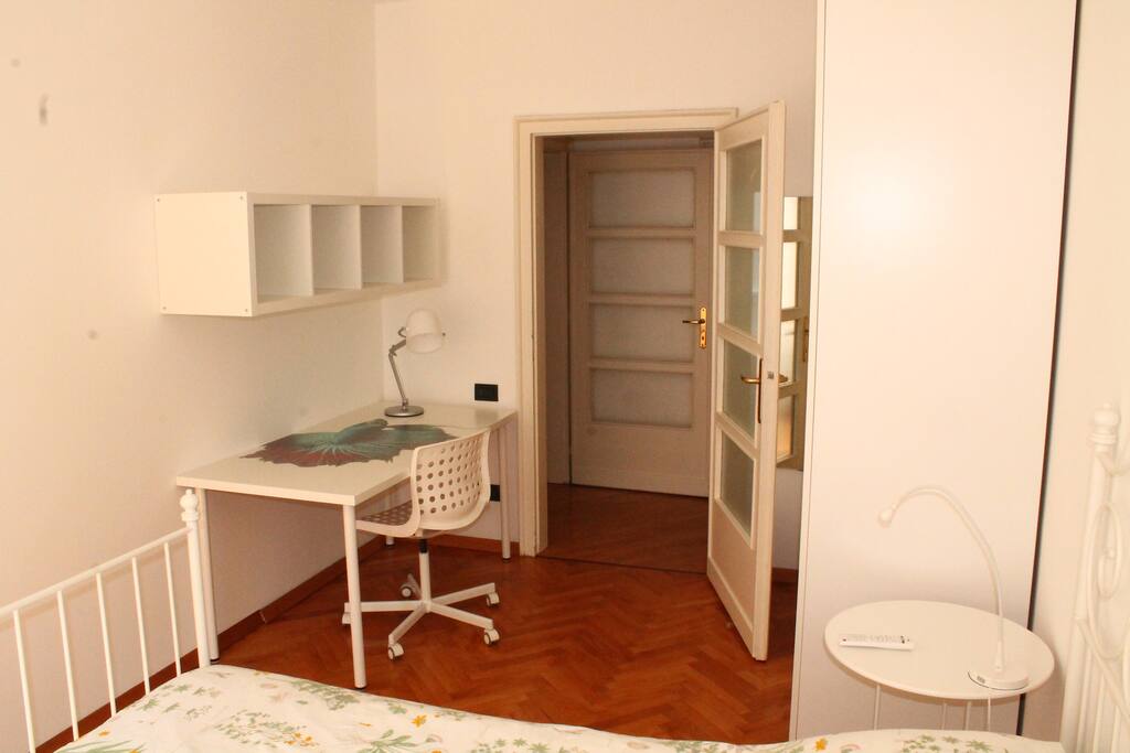 Scrivania per studio/lavoro