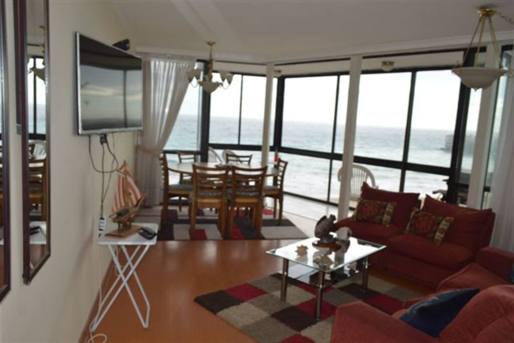Living Comedor con vista al mar