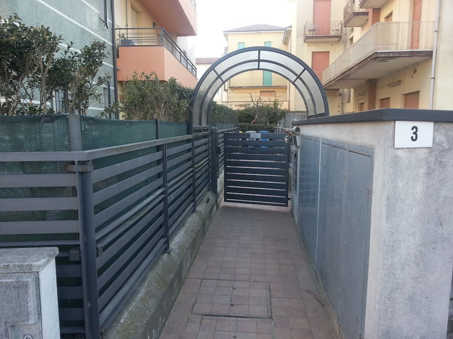 View of the gate to the building where this apartament is