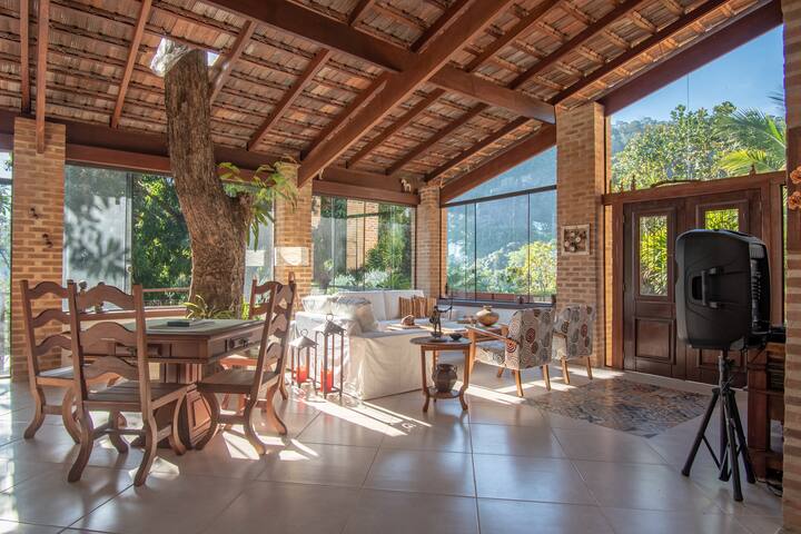 House in garden gallery image 2