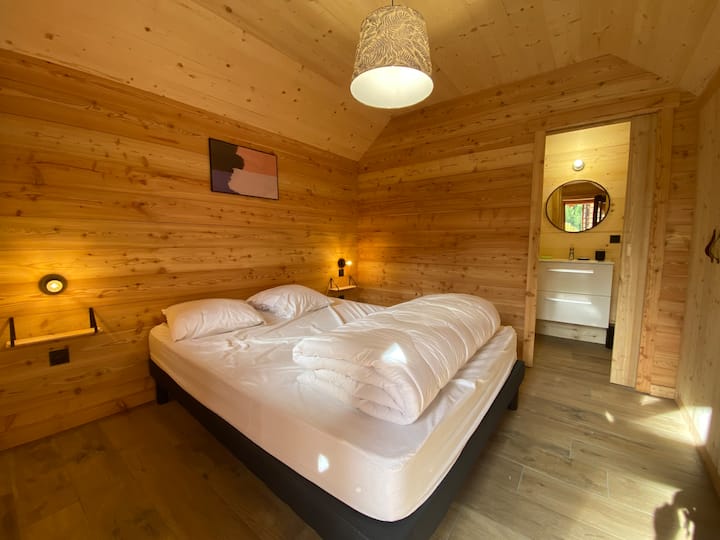 Glavni apartman s bračnim krevetom (160x200)