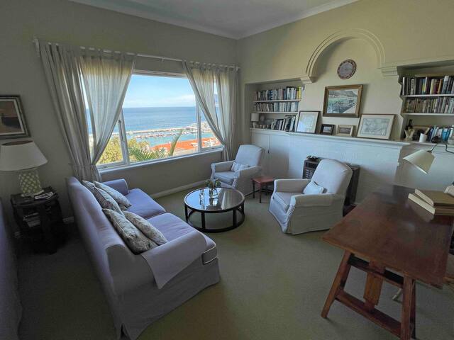 Lynedoch – Panoramic Vistas over Kalk Bay gallery image 2