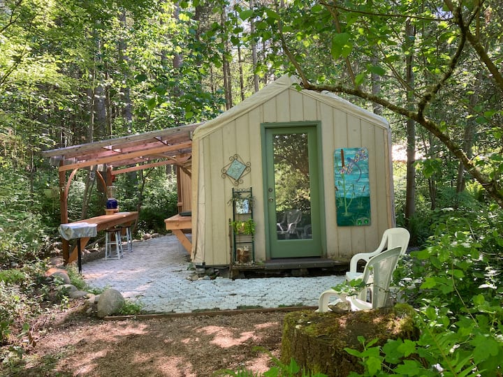 Dragonfly Den at Two Frog Bog Tents for Rent in Roy, Washington