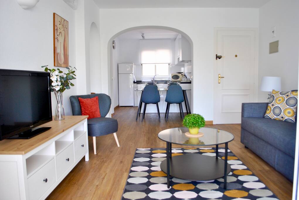Modern and clean open plan living and dining
