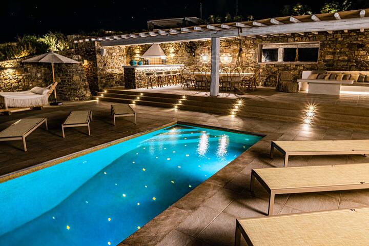 Iakinthos Luxury private Villa by Mykonian Kazarte gallery image 5