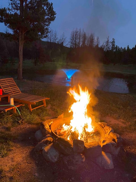 Wildlife river cabin