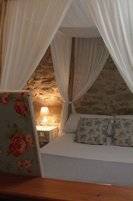 Four Poster bed made from one of our own oak trees.