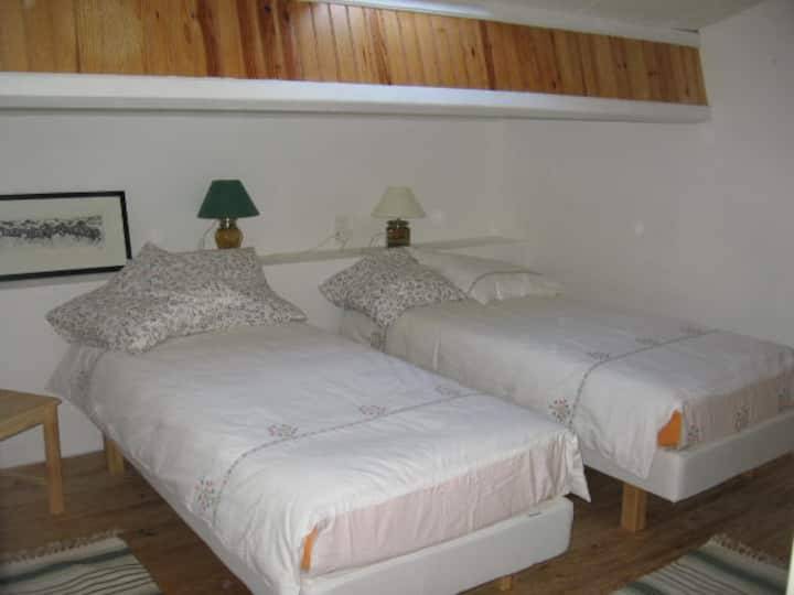 ห้องนอน 2 เตียงชั้นบน 0.90