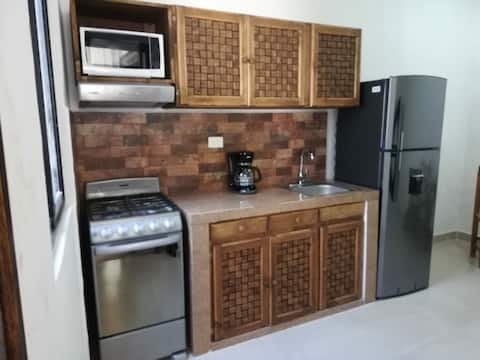 Top Airbnb: Room for 2 people equipped with a kitchen. in Valladolid