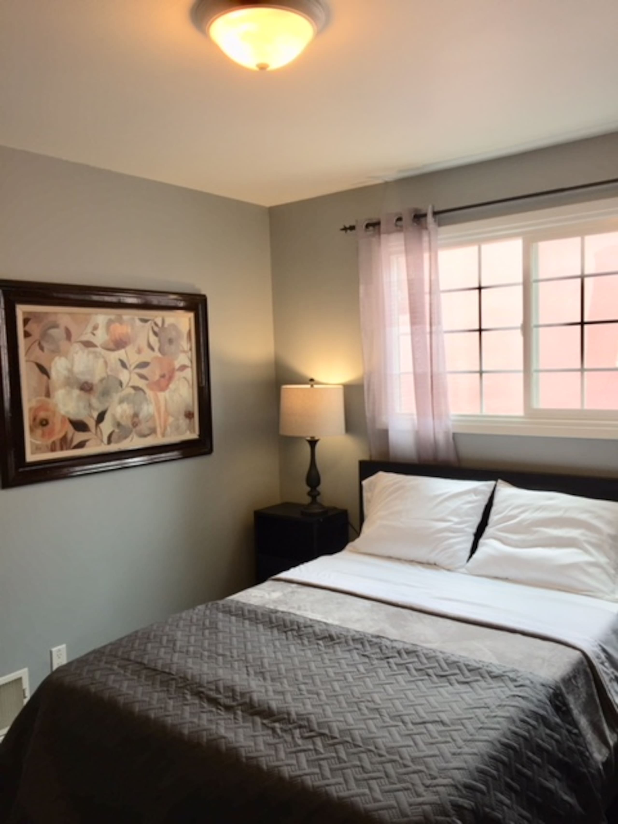 Home in San Francisco · ★4.93 · 3 bedrooms · 5 beds · 2 baths - Image 29