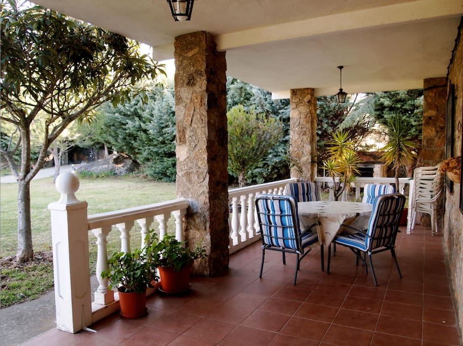 Porch / Porche