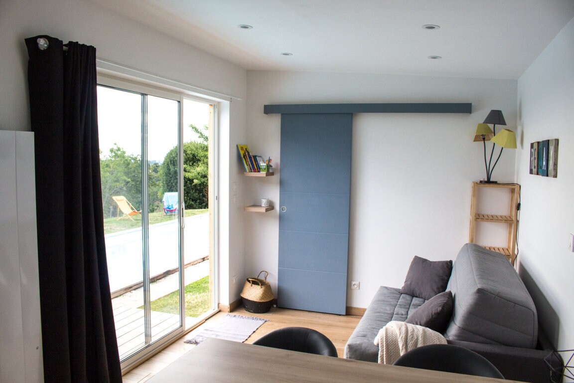 Popular Airbnb listing: Cozy tiny house with pool and view of nature in Loire