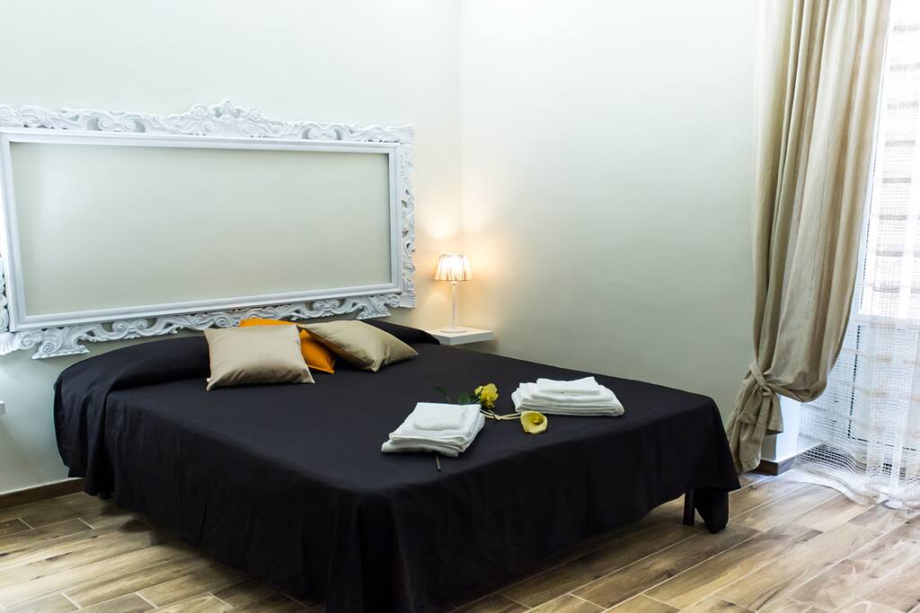 Letto matrimoniale 2