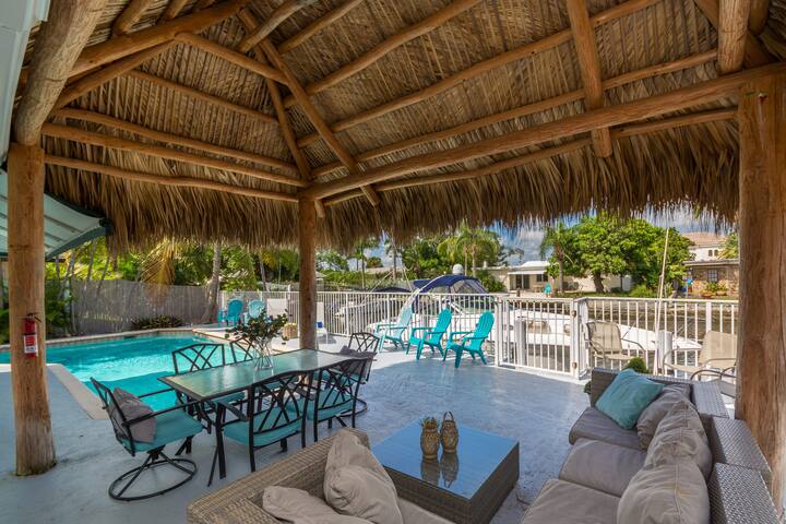 Waterfront Home w/pool, hottub and TikiHut gallery image 2