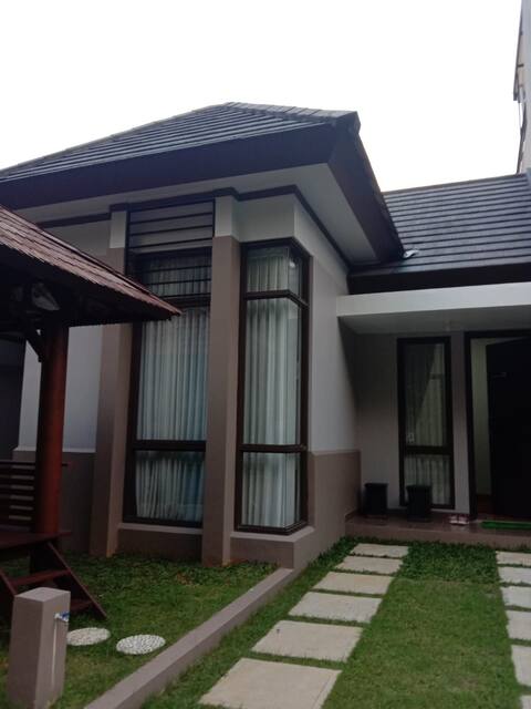 R & R Homestay