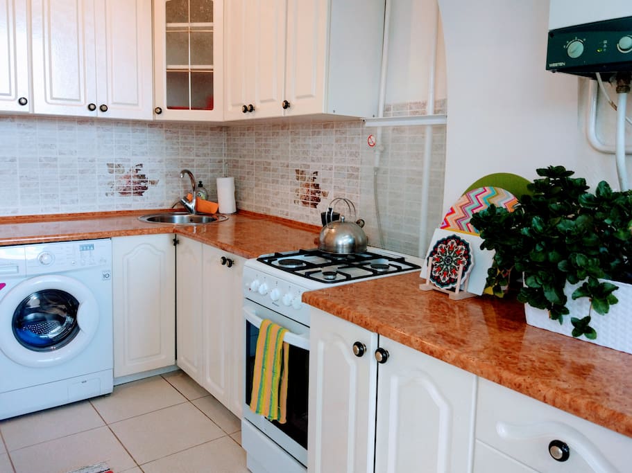 Fully equipped kitchen
