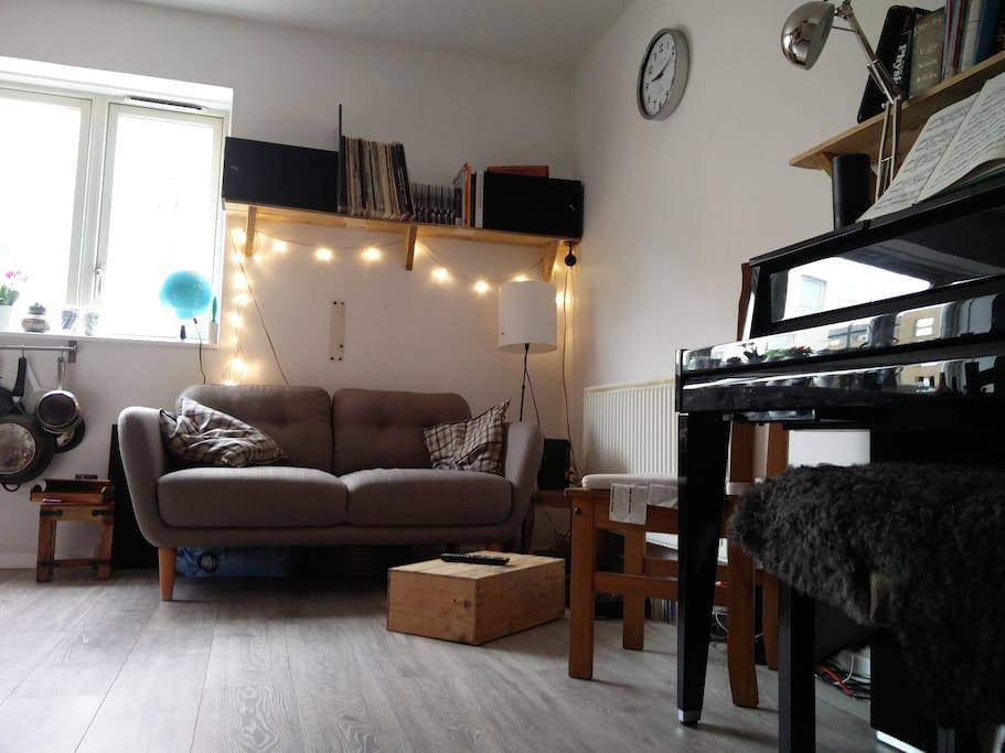 Lounge area with piano