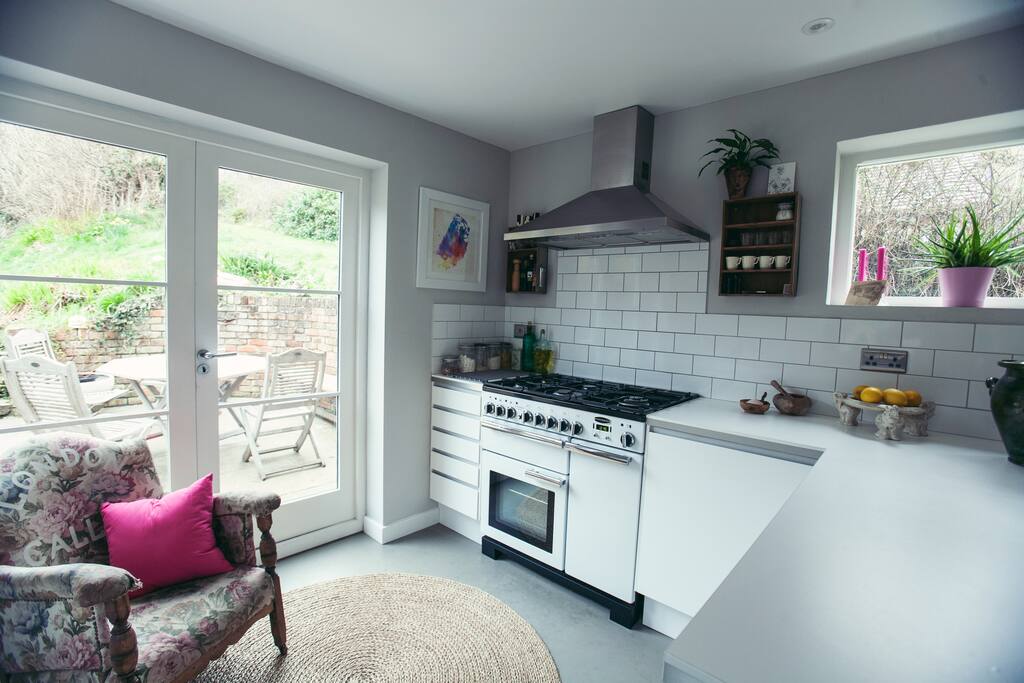 Light and spacious open plan kitchen