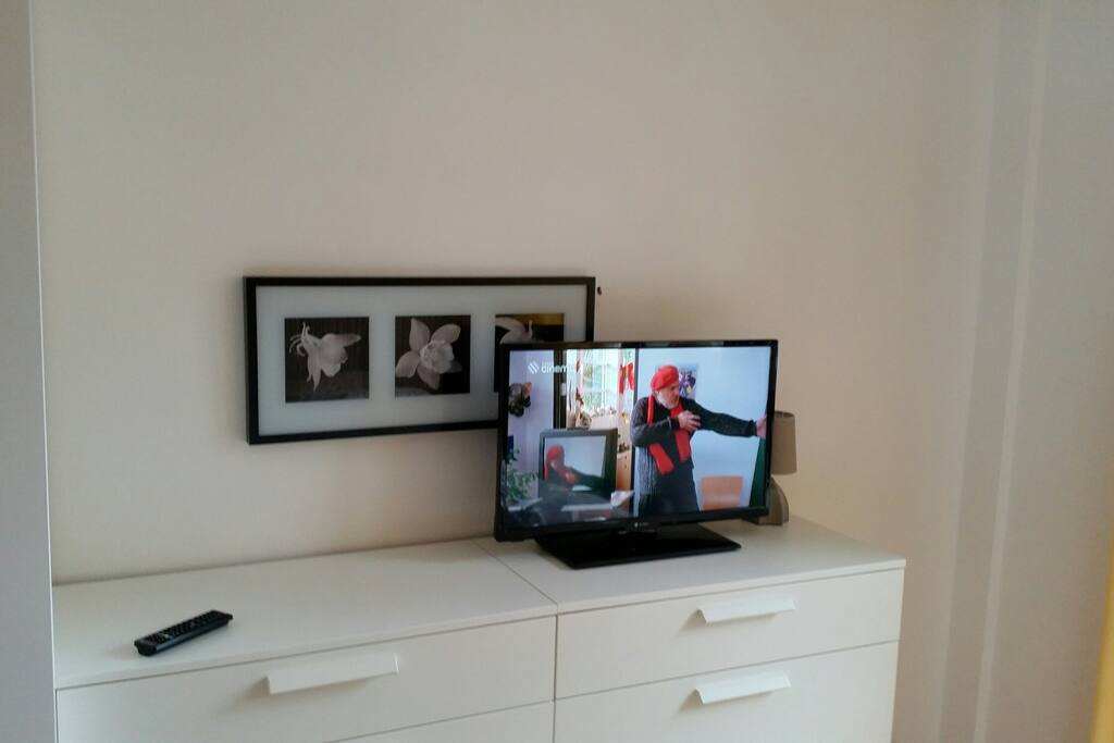 TV