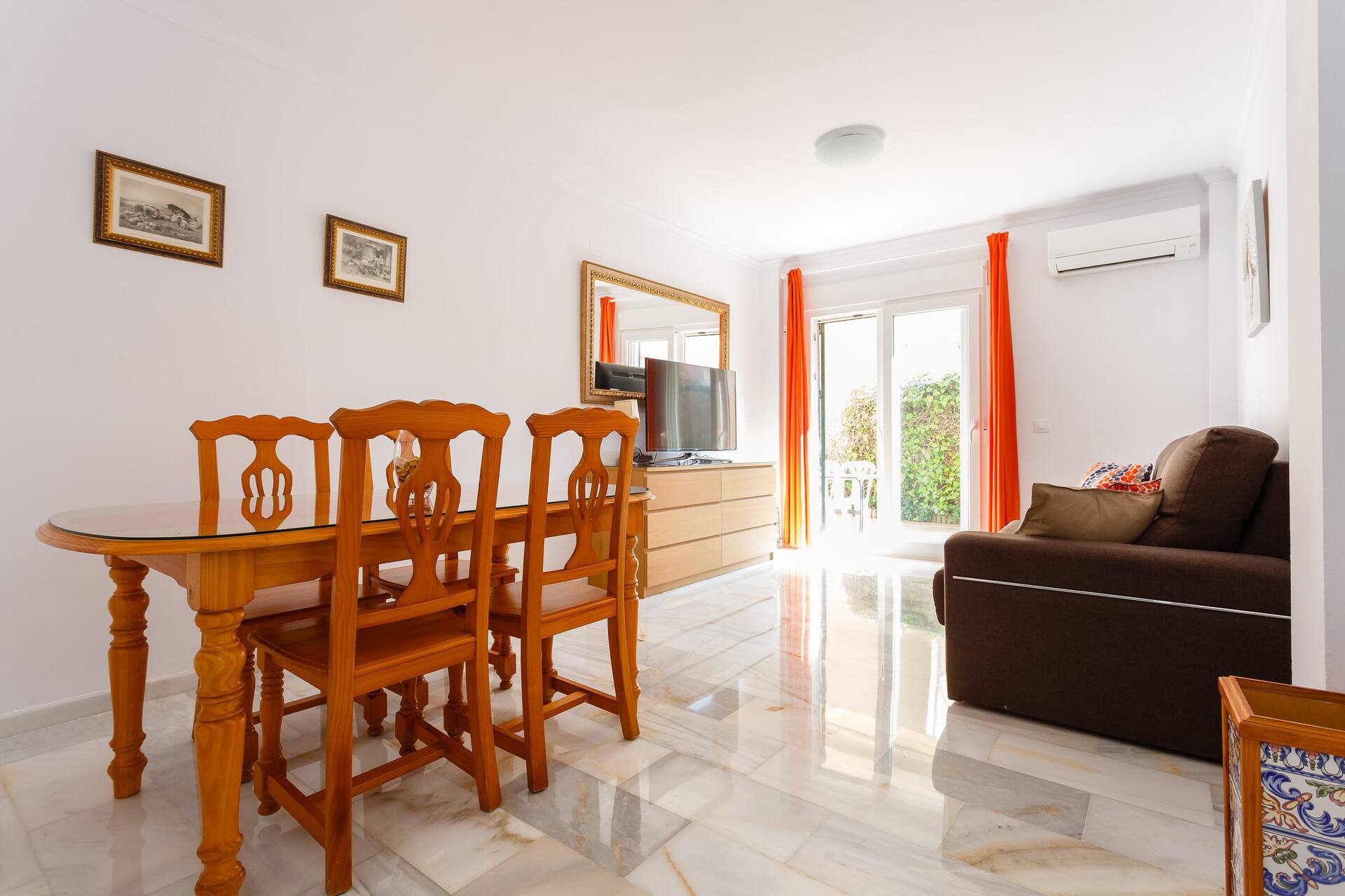 Ground floor apartment with community pool and private patio