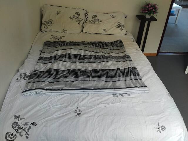 Cheap and reliable place