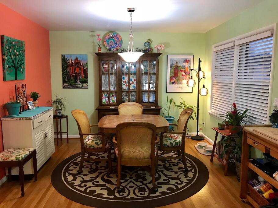 Eat in Kitchen area