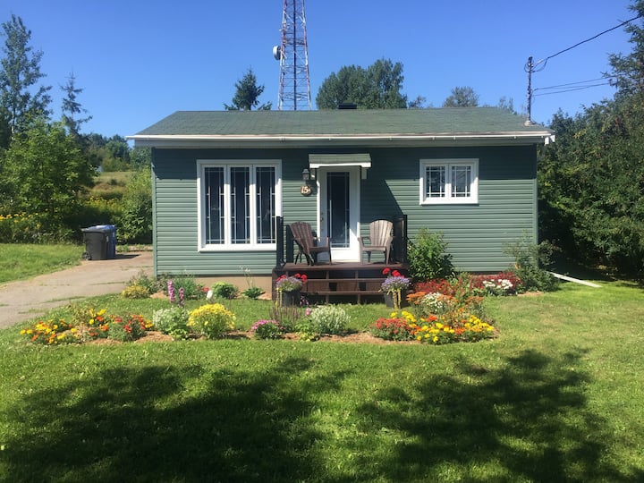 SaintElzéardeBonaventure Holiday Rentals & Homes Québec, Canada Airbnb