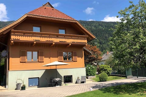 Lakeview house with garden terrace and 3 bedrooms