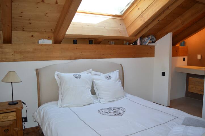 Château d’Oex – Charming chalet – heart of village gallery image 3