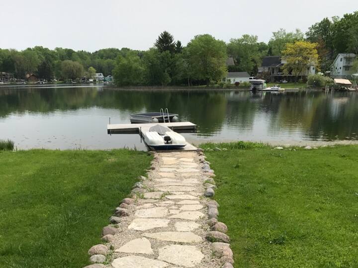 Big Cedar Lake Vacation Rentals & Homes Wisconsin, United States Airbnb