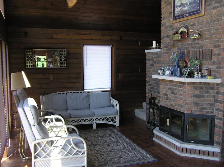 Eagle Haven-large Private Home Scenic  River Views - Red Wing, MN