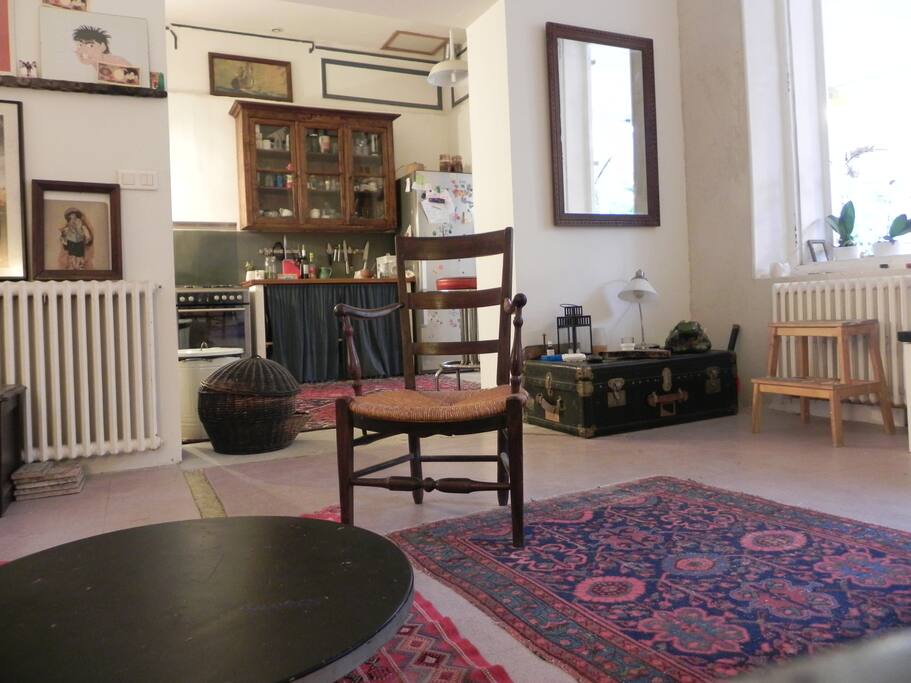 le salon ouvert sur la cuisine