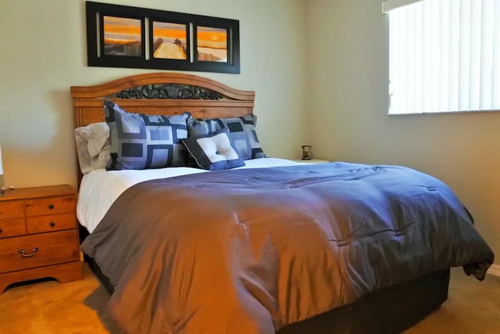 Tercer dormitorio con una cama tamaño queen / Schlafzimmer III MIT Queensize-Bett