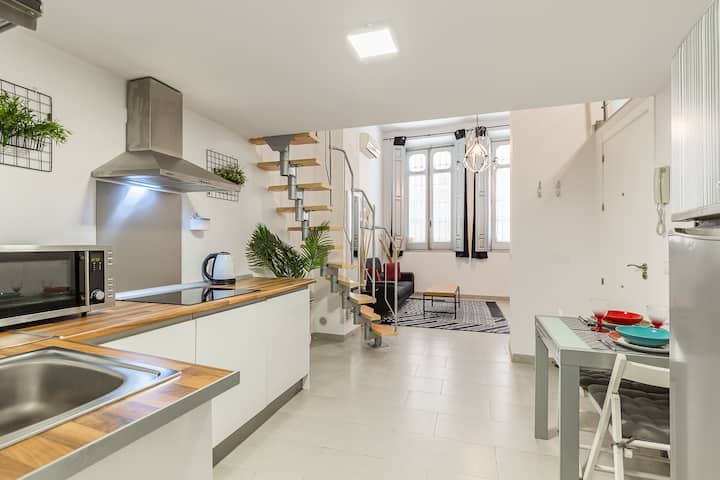 EXCELLENT LOFT APARTMENT!!! OLD TOWN