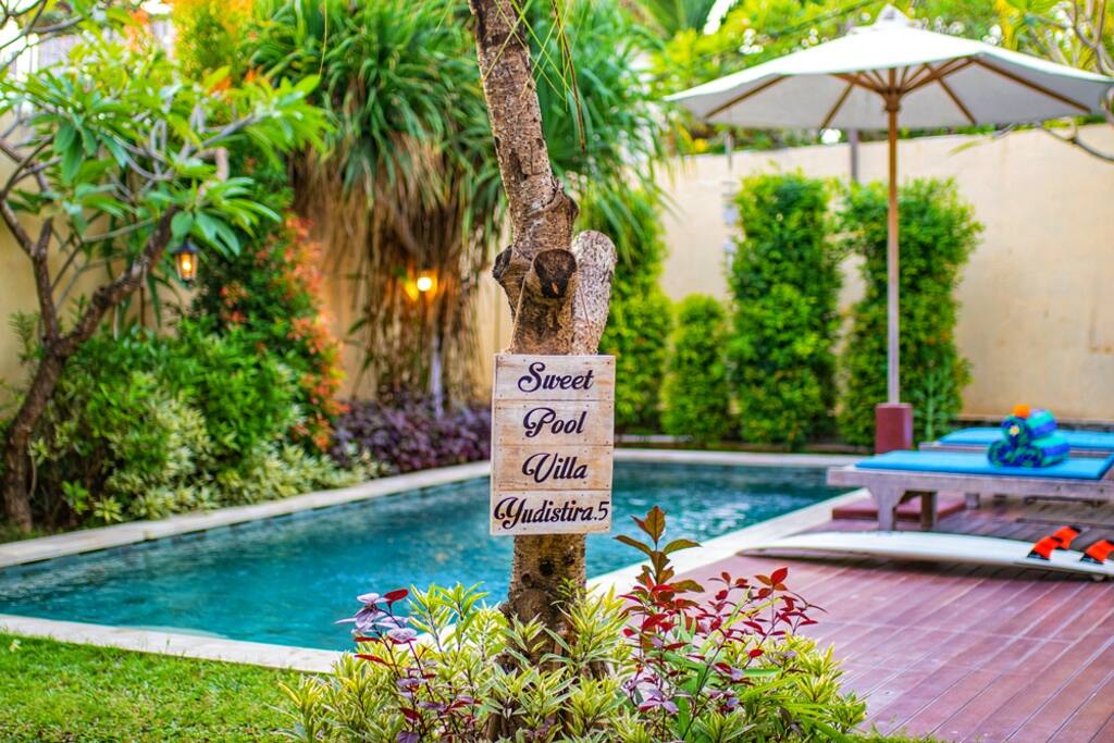 Sweet private pool