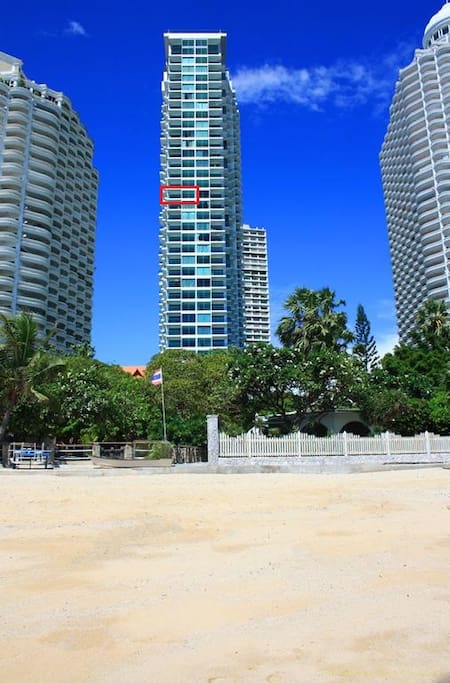 Wong Amat Tower Condominium mit Strand - Wong Amat Tower Condominium with beach