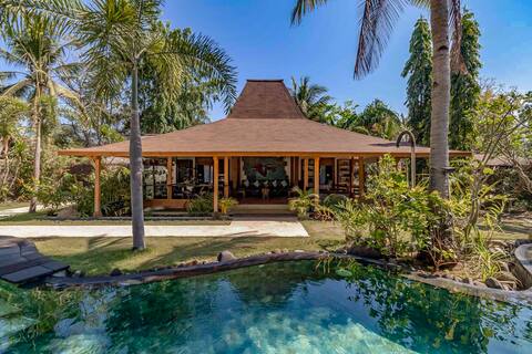 Beautiful 3-BR Kuno Boutique Villa + Private Pool