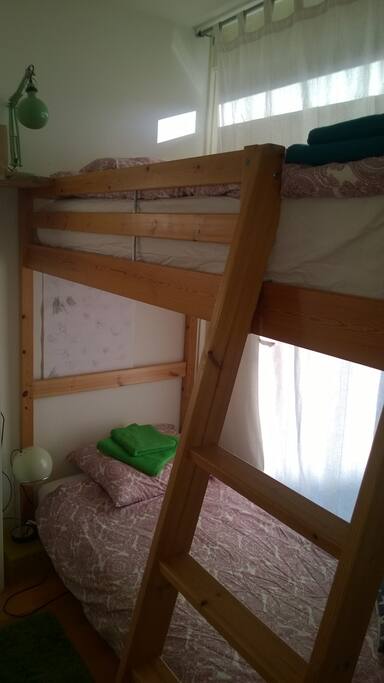 bulk beds