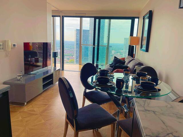 penthouse with skyline views