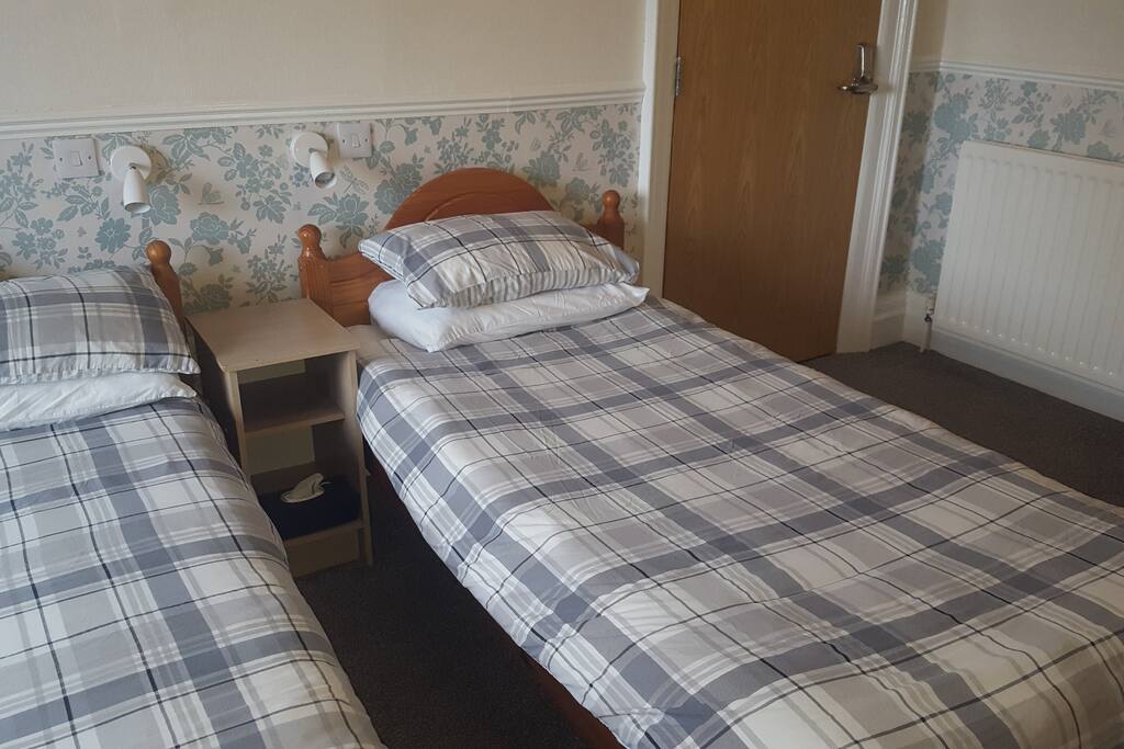 One of our en suite twin bedrooms.