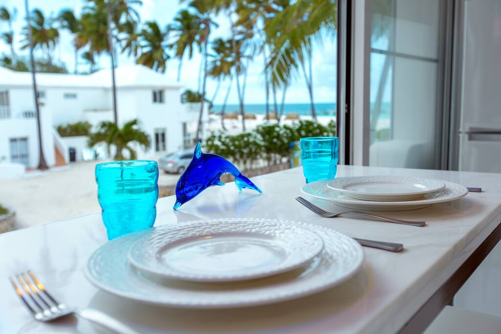 Ocean view dining area
