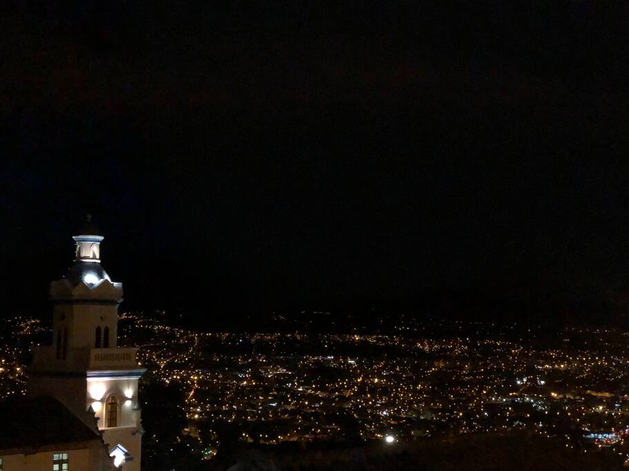 Una mirada espectacular incomparable solo nosotros te la podemos dar disfrútalo..!