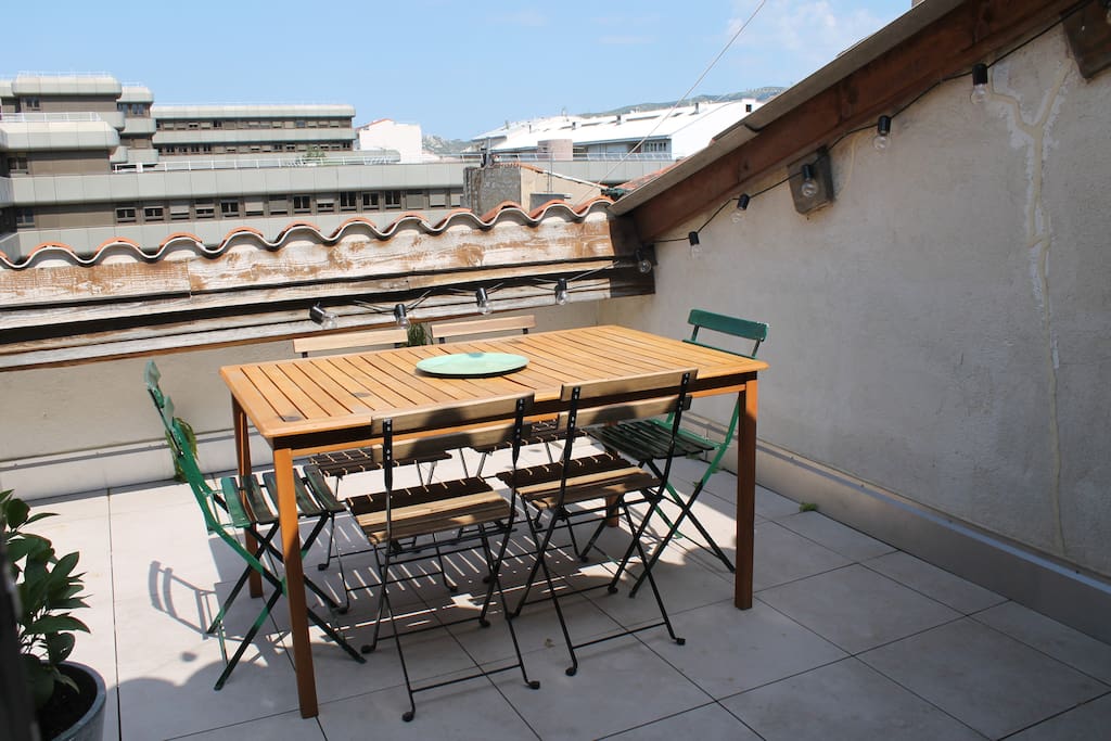 Terrasse ensoleillée de 15m2 sans vis à vis (2)