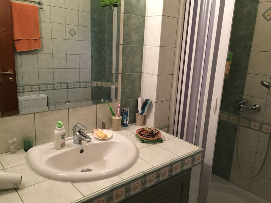 Bathroom 2