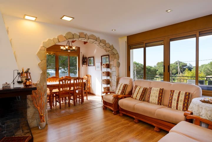 Pool, Garden And Great Views - Spanien