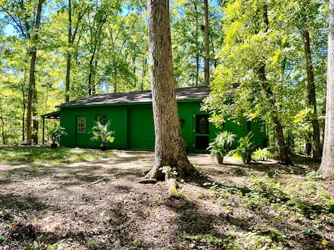 Studio Apartment on 15 Acre Nature Reserve