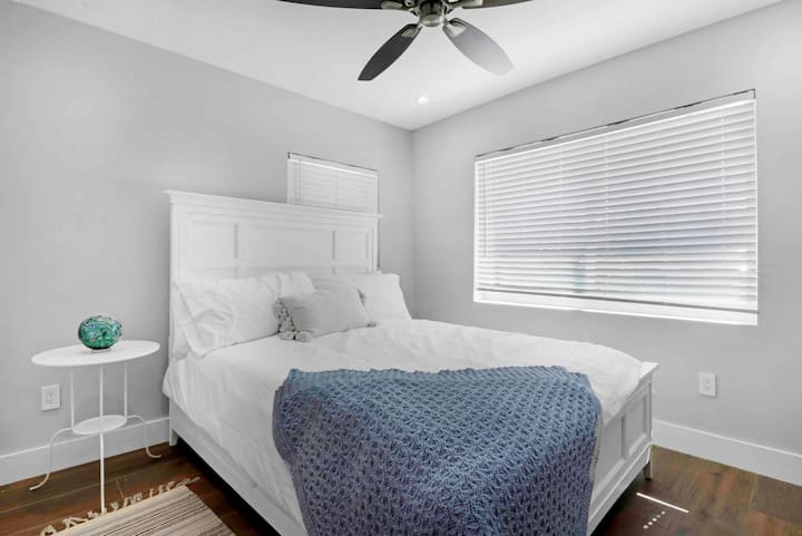 Საწოლი 152 × 203 სმ